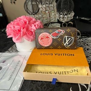 AUTHENTIC LOUIS VUITTON LIMITED EDITION WORLD TOUR ZIPPY MONOGRAM WALLET